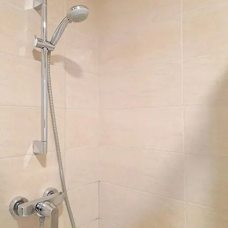 メドゥリツ パレス ルーム ＆ アパート