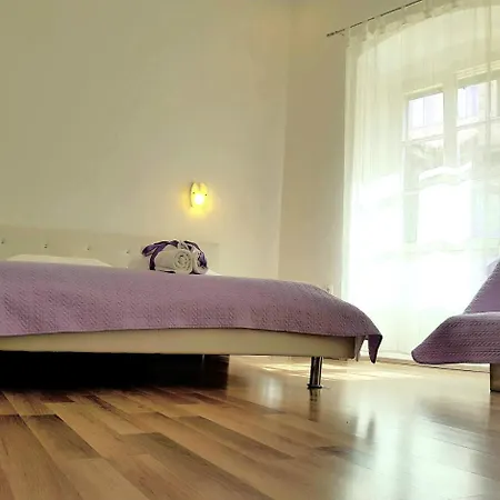 メドゥリツ パレス ルーム ＆ * シベニク