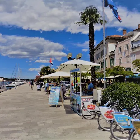 Medulic Palace & Apartamento *