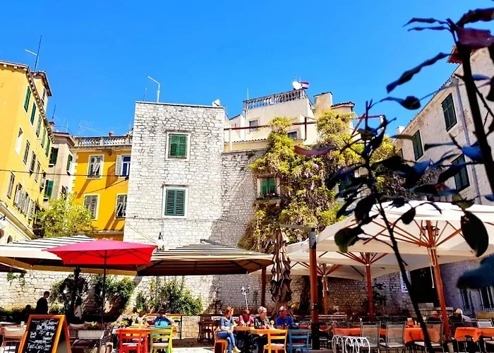 麦杜丽西宫客房与公寓酒店 公寓 *