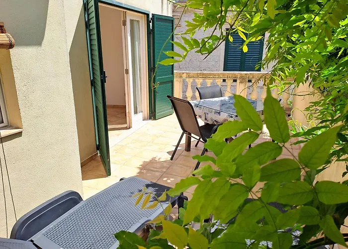 Medulic Palace & Apartamento Šibenik