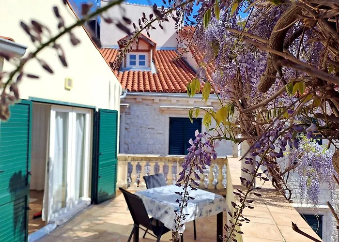 Medulić Palace Rooms&apartments * Szybenik