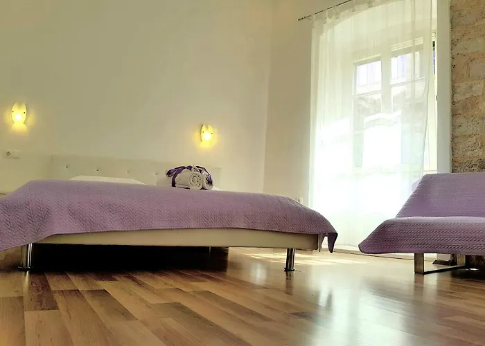 Medulić Palace Rooms&apartments * Szybenik