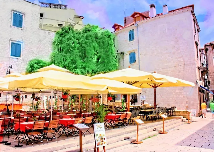 Medulić Palace Rooms&apartments Szybenik