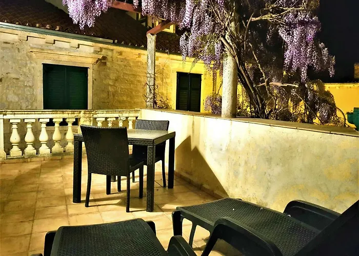 Medulic Palace & Apartamento Šibenik